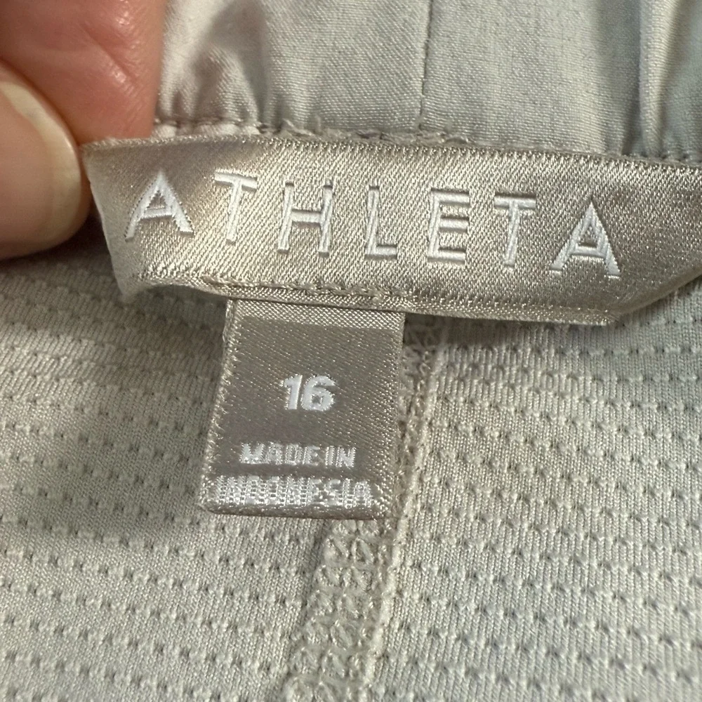Athleta Belted Skyline Skort Womens 16 Birch Grey Poly Blend Golf Tennis UPF 50+